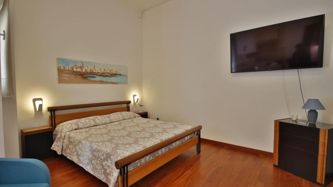 Casa Levante A 75 Mt Dalla Spiaggia Monopoli Luaran gambar