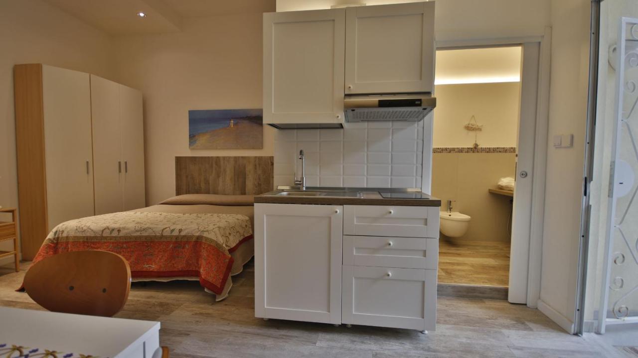 Casa Levante A 75 Mt Dalla Spiaggia Monopoli Luaran gambar