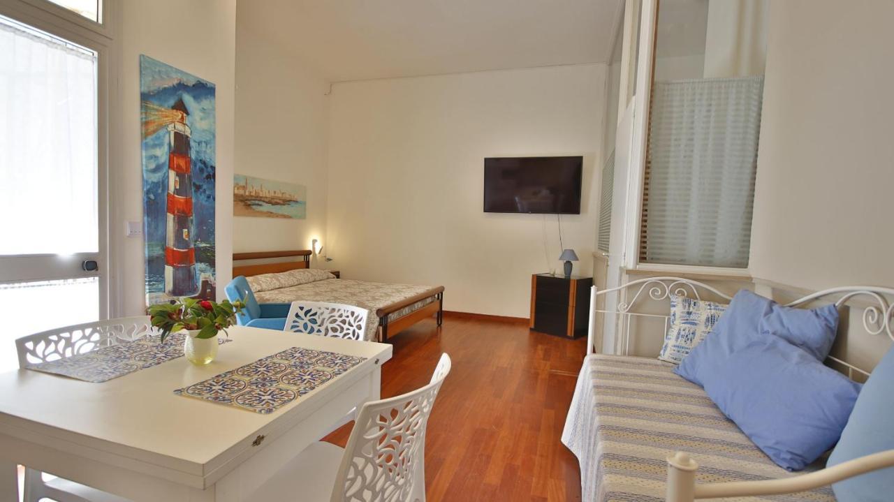 Casa Levante A 75 Mt Dalla Spiaggia Monopoli Luaran gambar